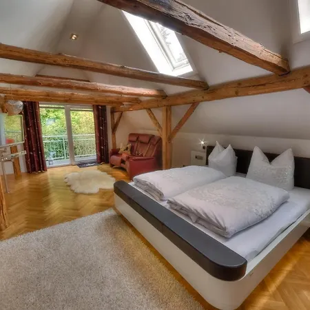 ホテル - & Gaststaette 